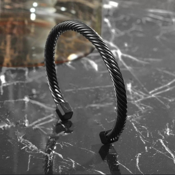 Mens Blackened Stainless Steel Bracelet New Twisted Style Large 8.5" - Picture 1 of 6
